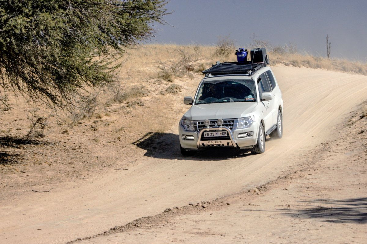 MITSUBISHI PAJERO CK/BK LWB SLIMLINE II ROOF RACK KIT