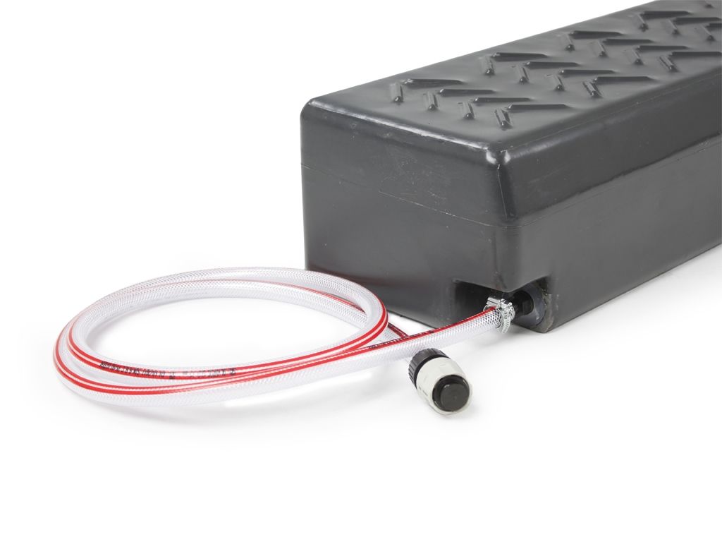 Footwell water tank